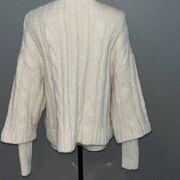 ZARA Layered Double Sleeve Cream Ecru Cable Knit Wool Blend Sweater - EUC -Small - Picture 5 of 9